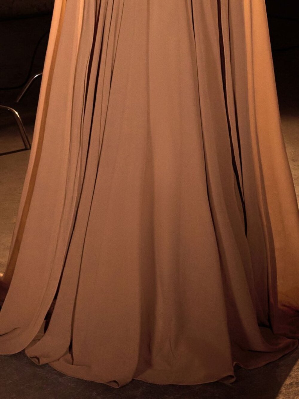 NWT Ladivine CL08 Bateau Neck Beaded Cape Evening Dress Bronze size 20 - Picture 3 of 5